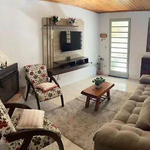 casa-da-elena.camposdojordaohotels.net/